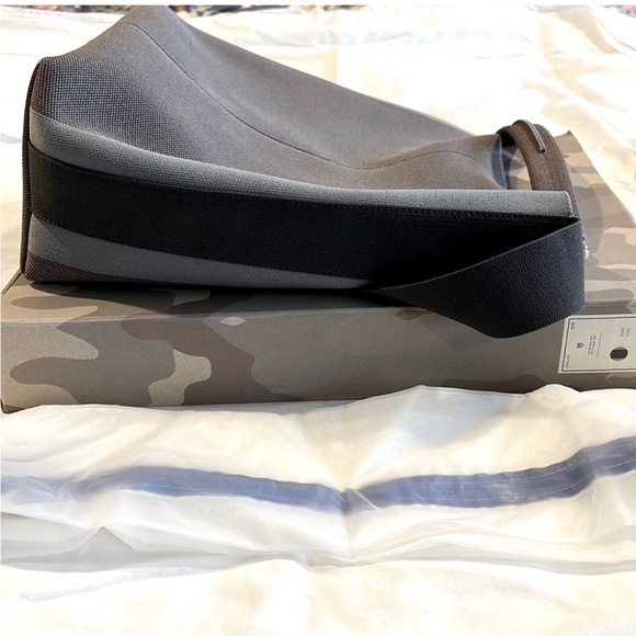 Rothy’s Bucket Bag - Picture 3 of 5